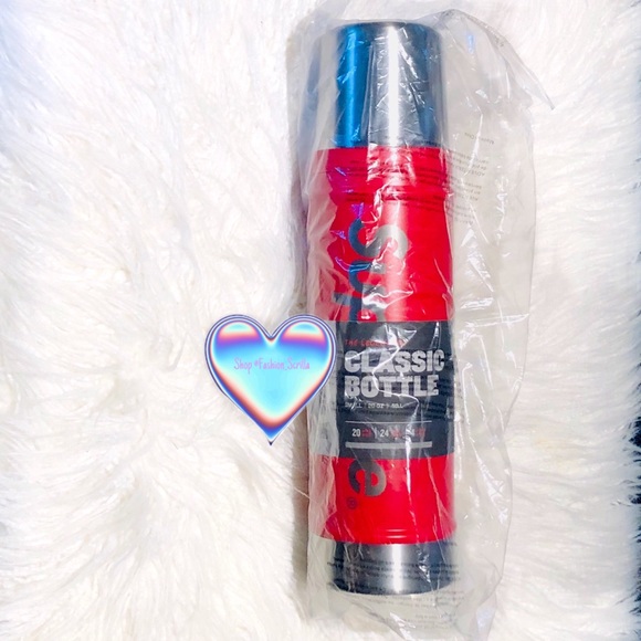 Authentic SUPREME Red Stanley Vacuum Insulated bottle - Picture 3 of 10